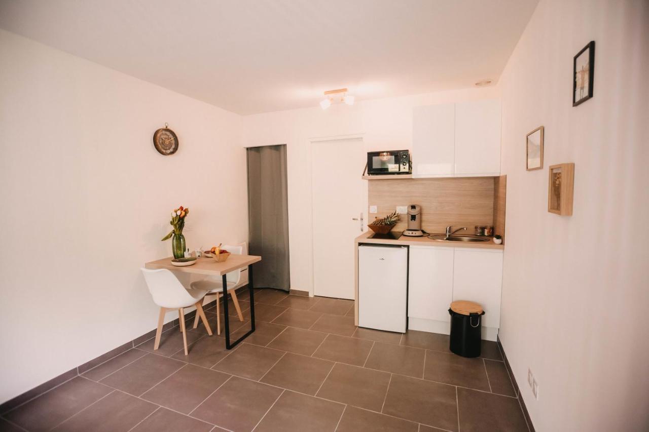 Franc-Bisontin - Unique ! 4 Logements Disponibles Besançon Exterior foto